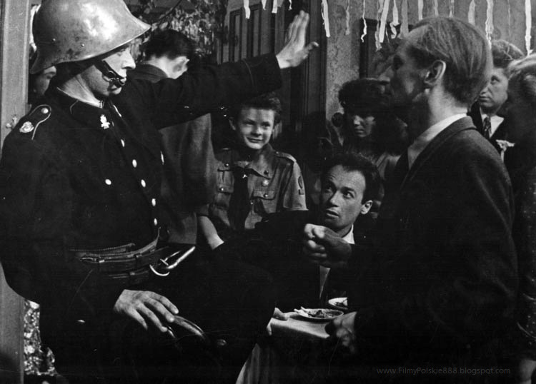 FilmyPolskie888 :: kadr z filmu „Miasteczko” (1958)